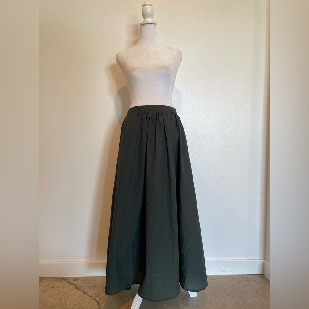 Hidden Forest Market Skirt Size Medium